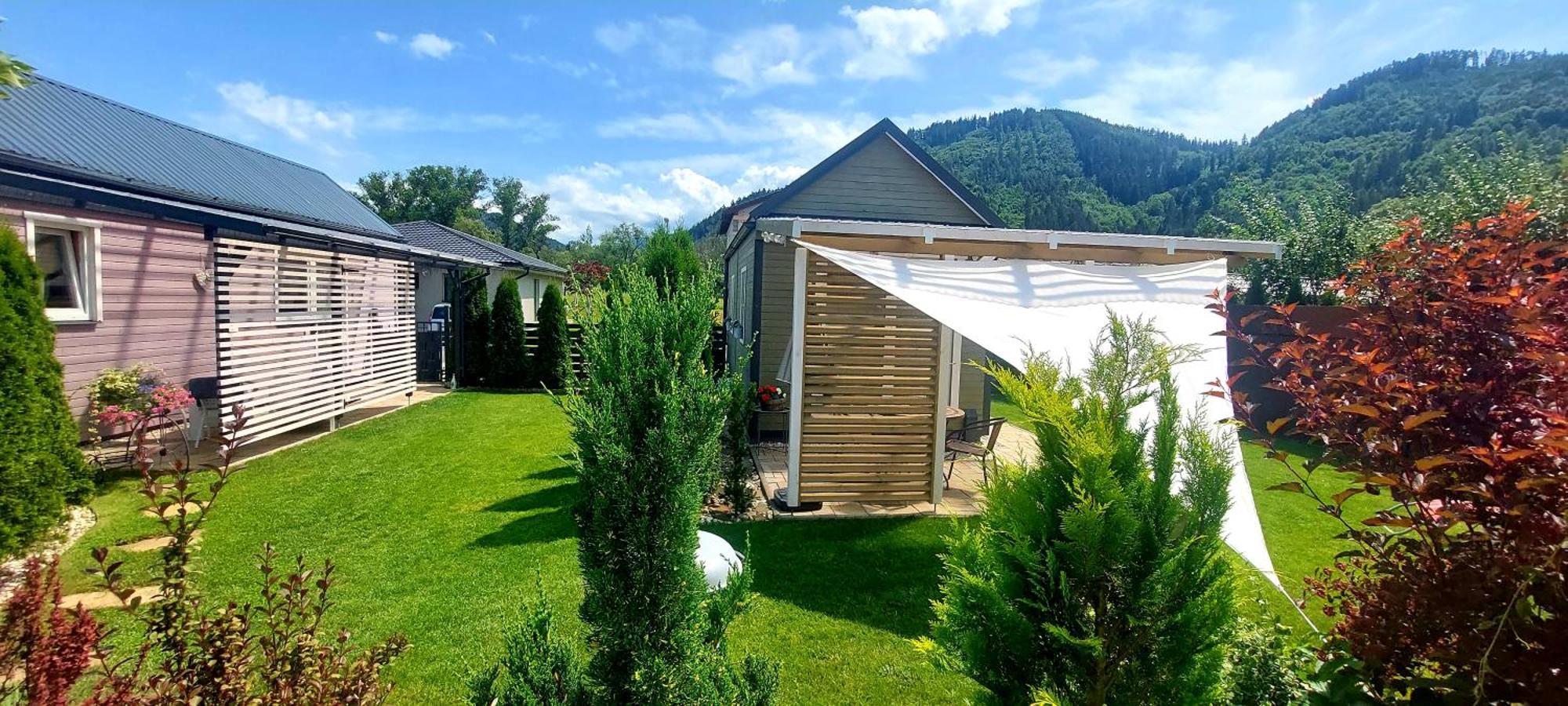 Appartement Tiny House Olivia à Liptovský Hrádok Extérieur photo